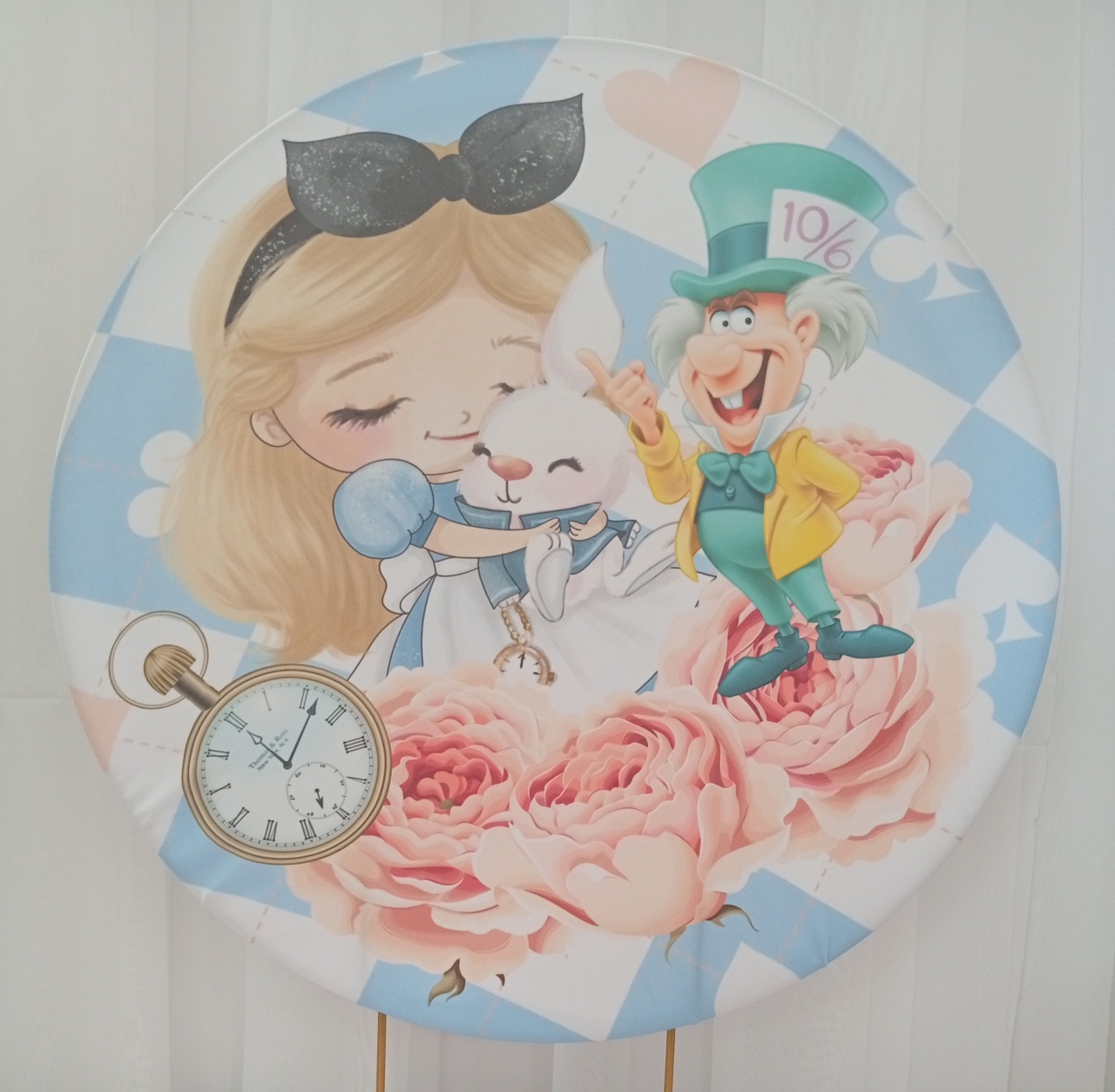 Alice No País das Maravilhas  - Três Marias Festas