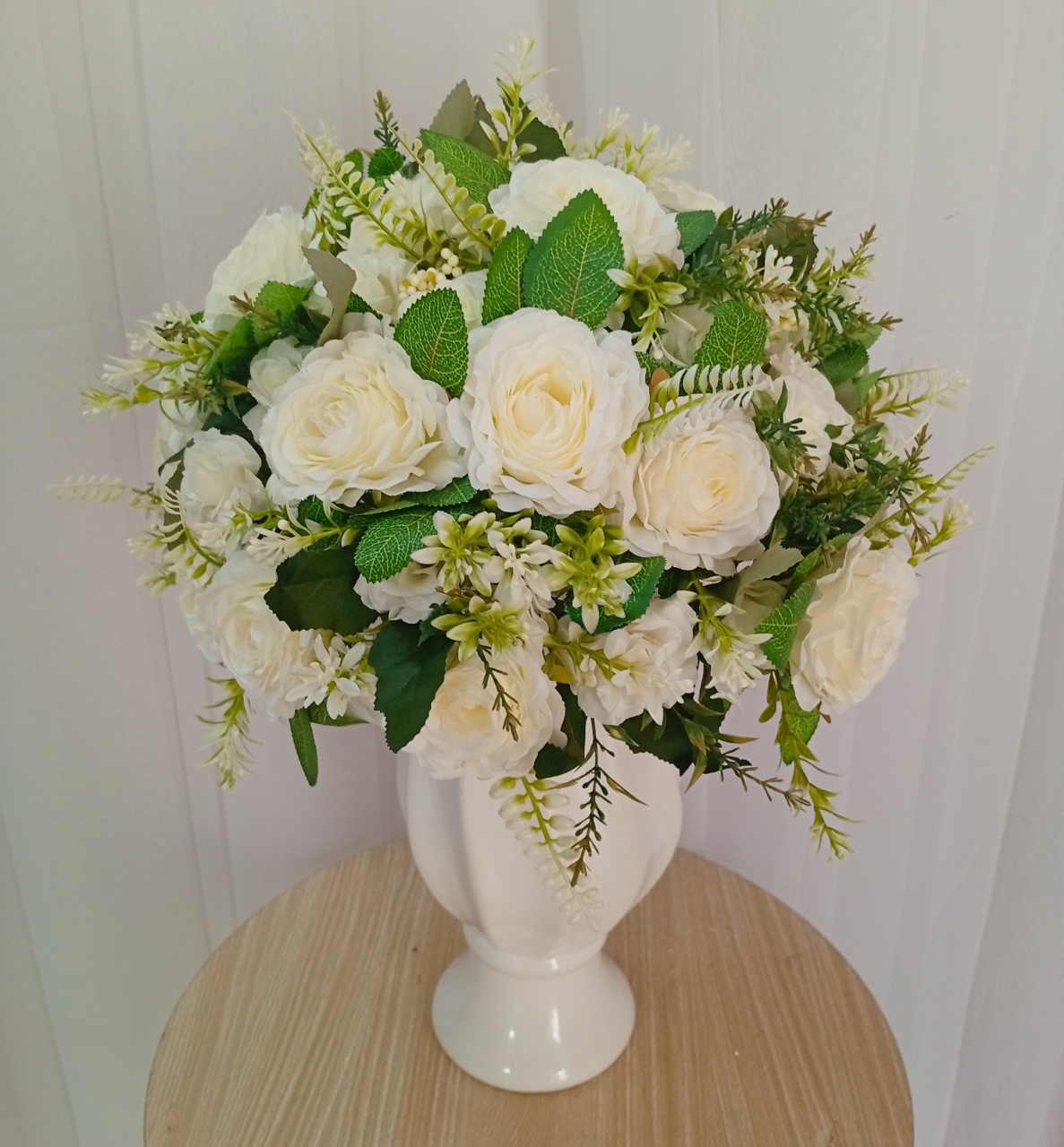 Arranjo Floral Permanente Flores Branco  - Três Marias Festas