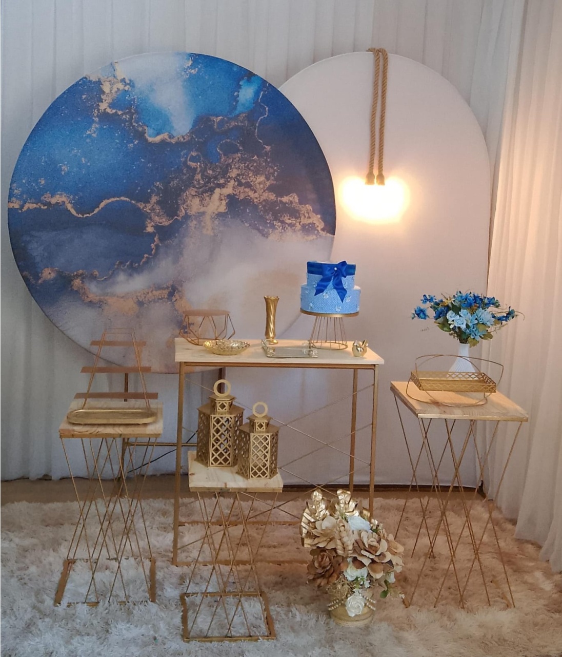 Mármore Azul Com Dourado (Mod3) - Três Marias Festas