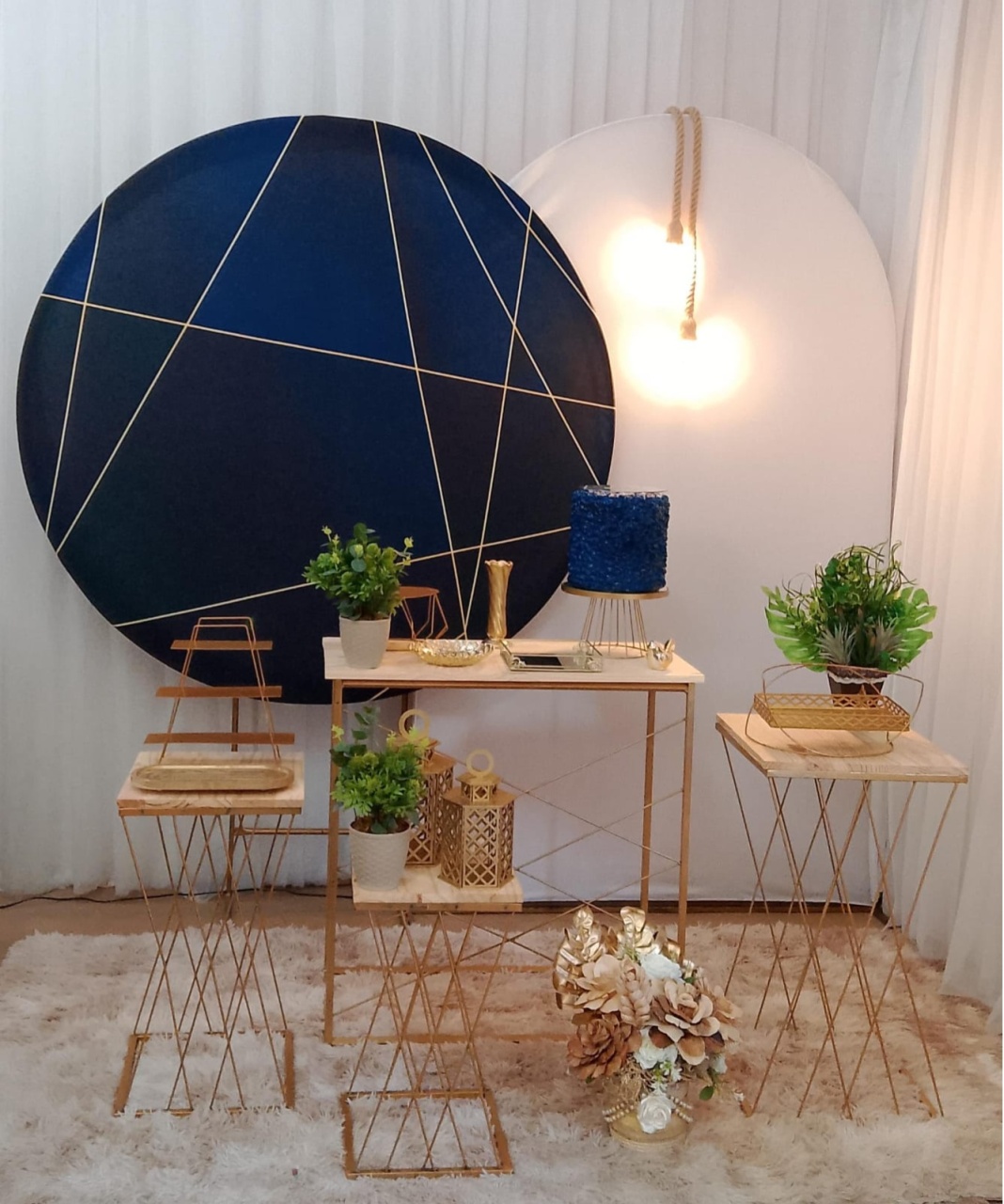Geométrico Azul Com Dourado (Mod2) - Três Marias Festas