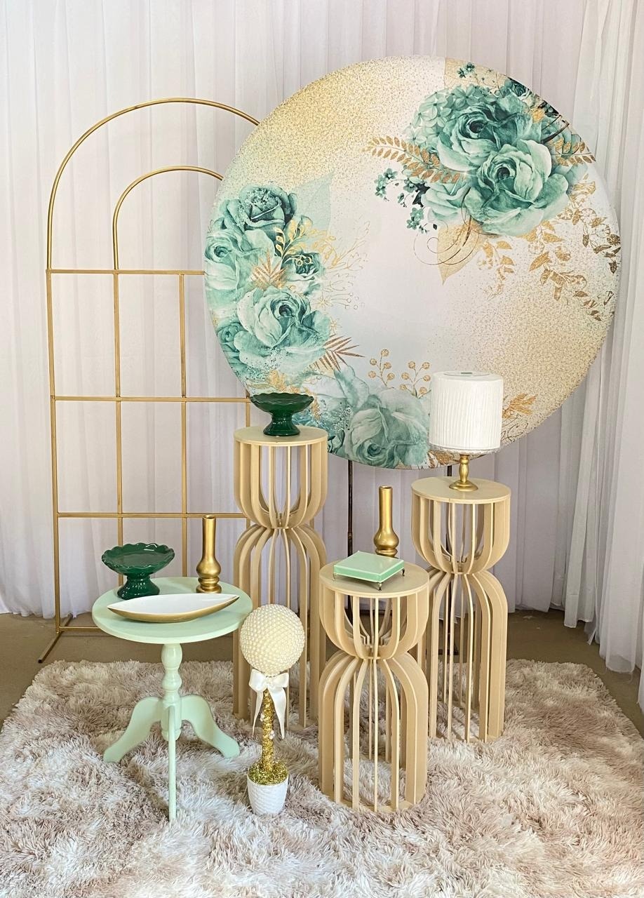 Floral Verde Com Dourado - Três Marias Festas
