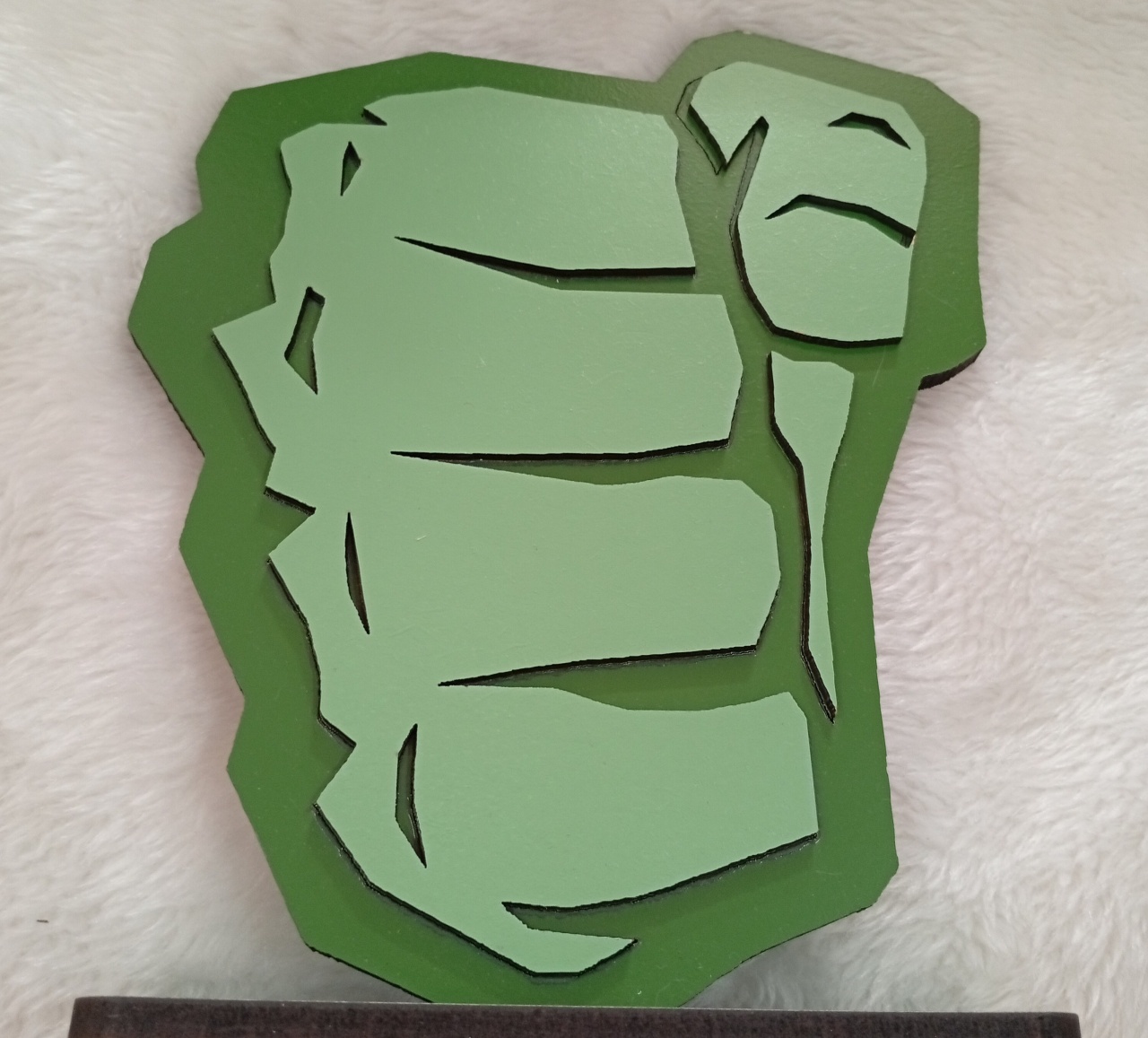 Displays Mdf 3D - Mão Hulk - Três Marias Festas