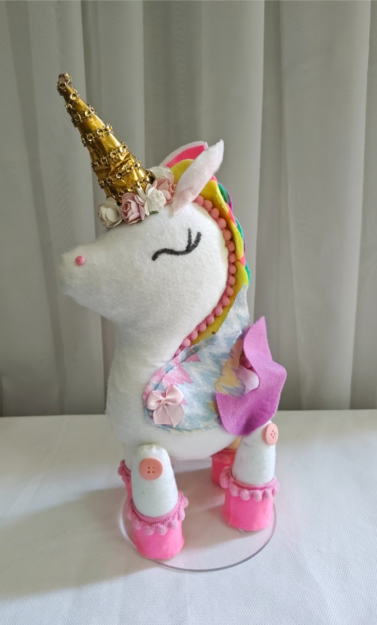Unicórnio Rosa - Três Marias Festas
