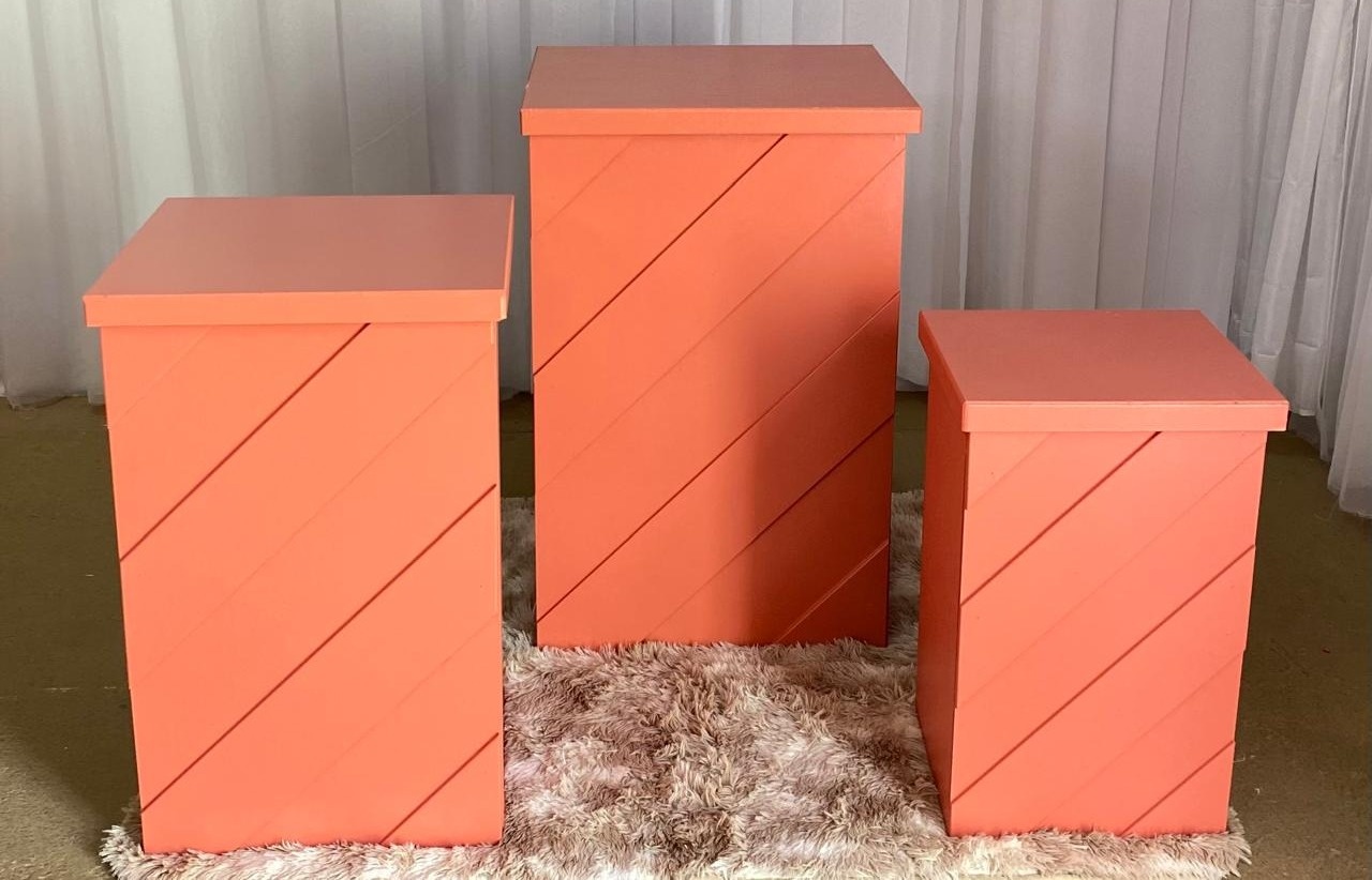 Mesa Ripada Terracota  - Três Marias Festas
