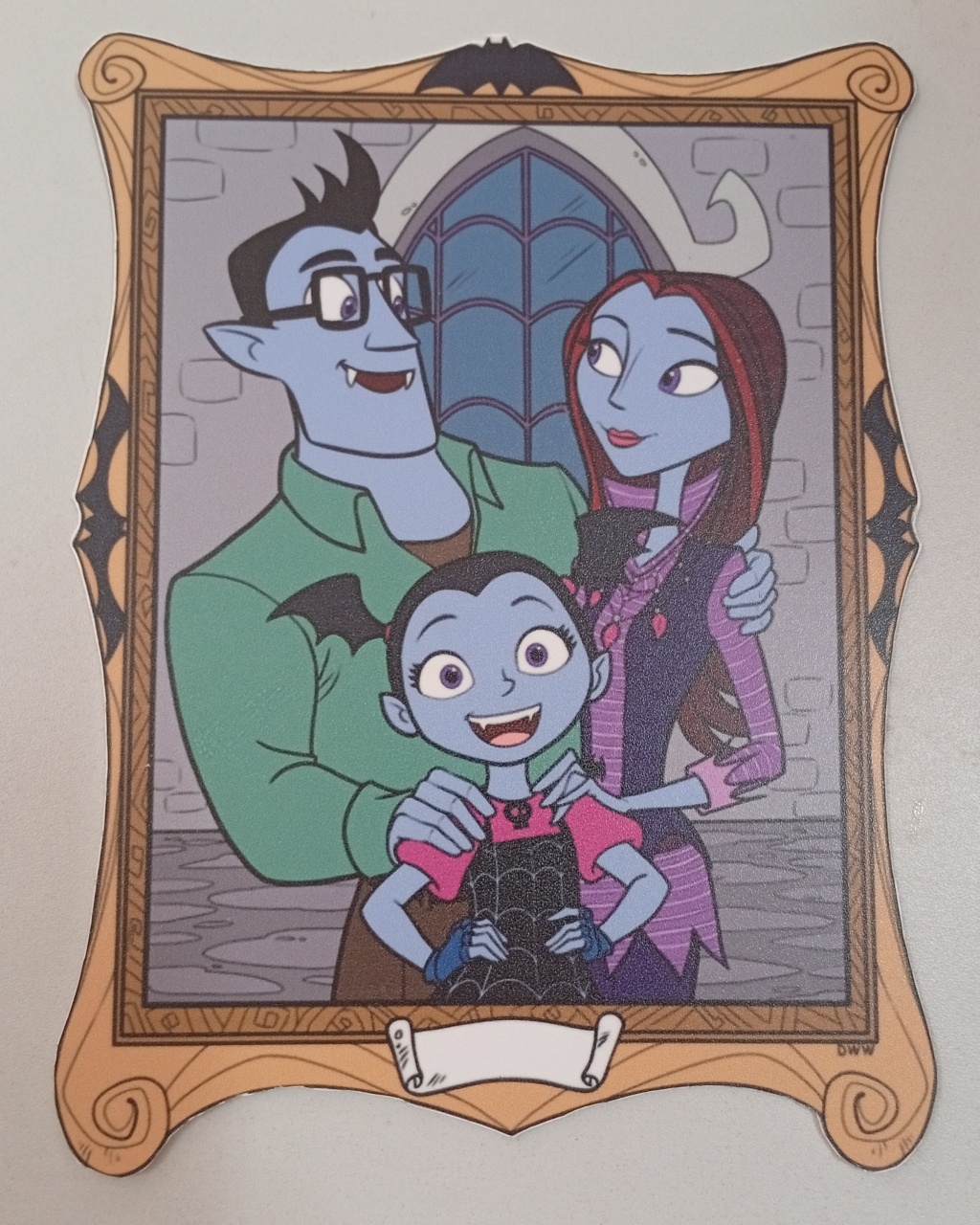 Display Ps -  Vampirina Mod2 - Três Marias Festas