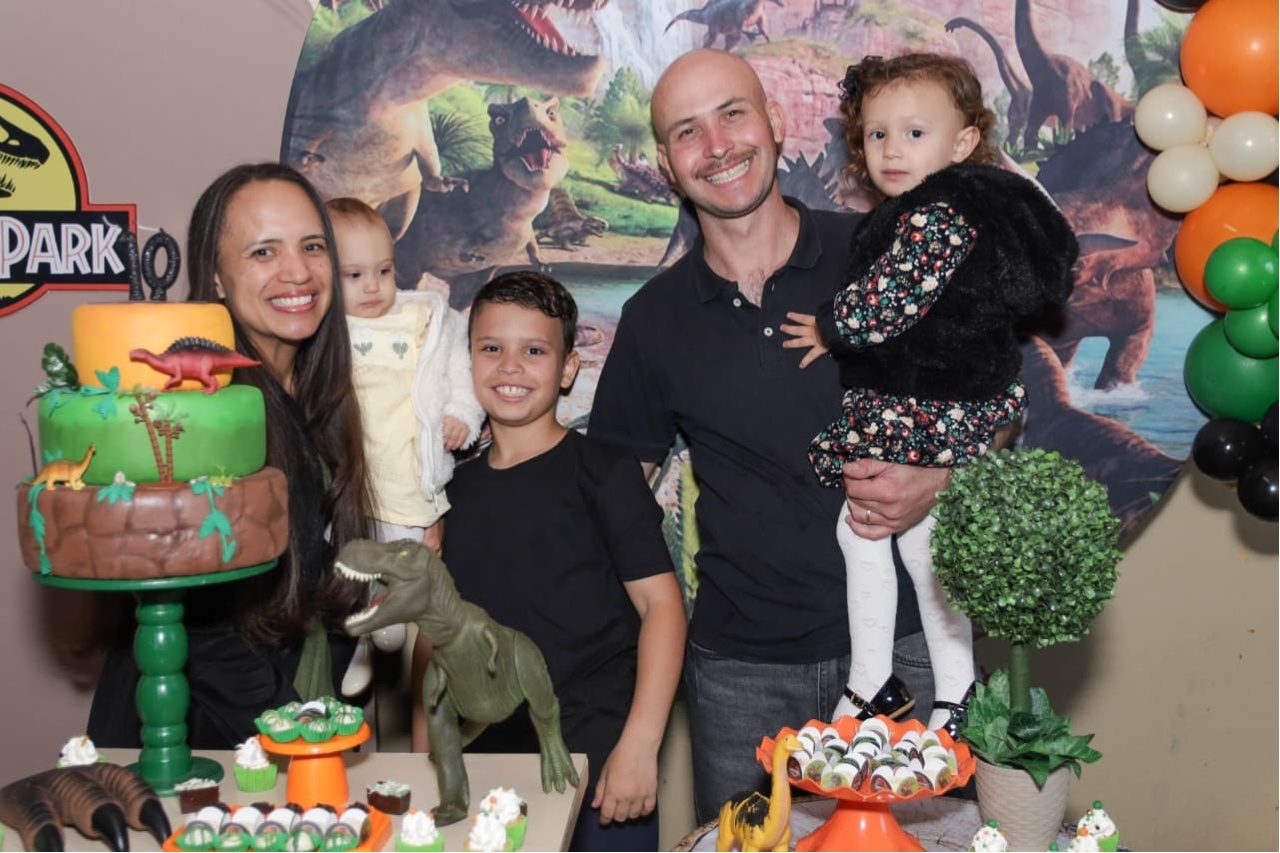 Festas Montadas Por Nossas Clientes - Dinossauros - Três Marias Festas