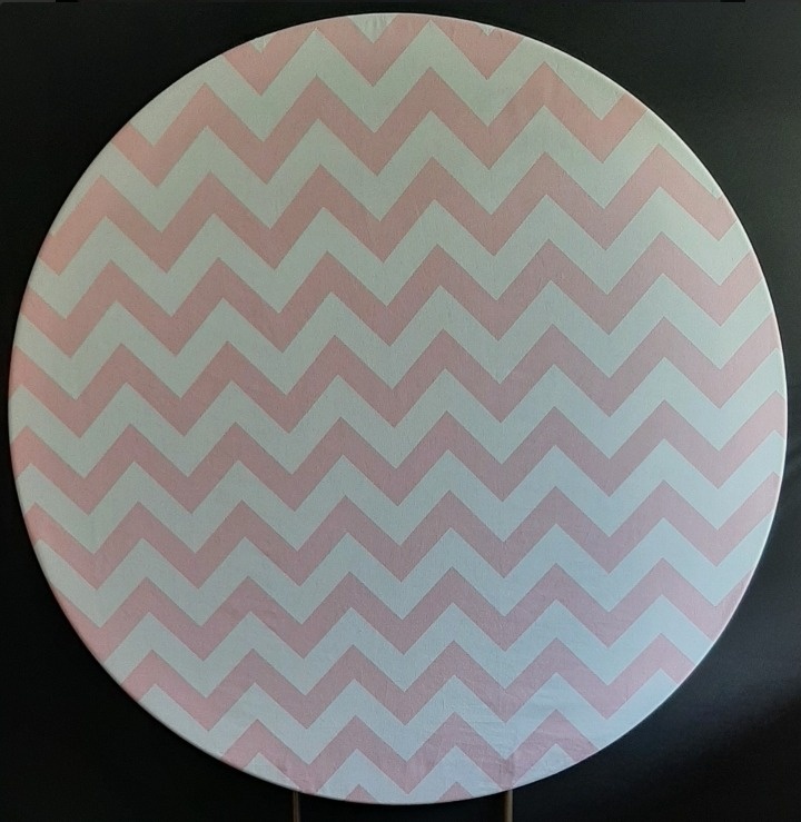 Painel Sublimado Chevron Rosa E Branco  - Três Marias Festas