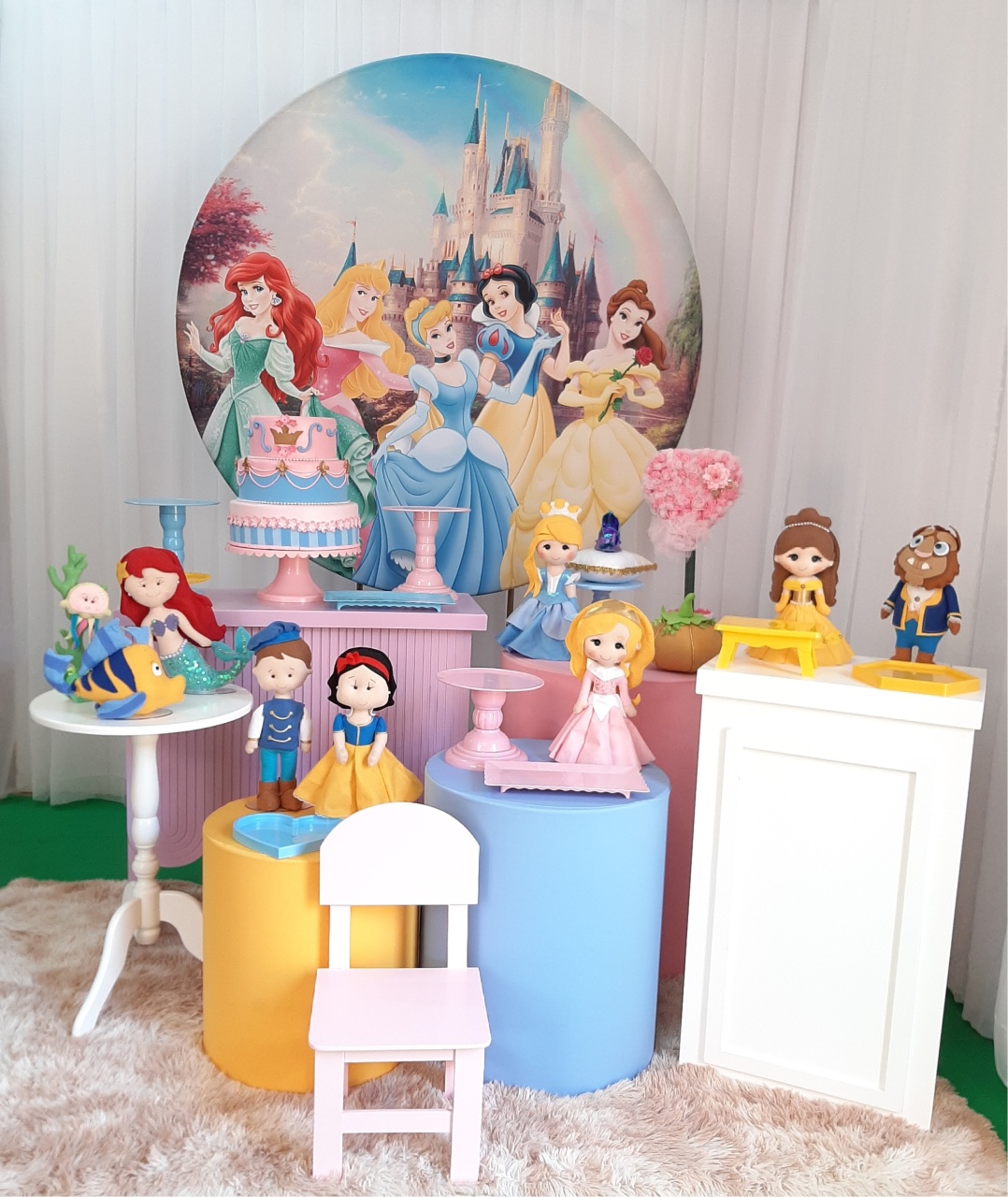 Princesas - Três Marias Festas