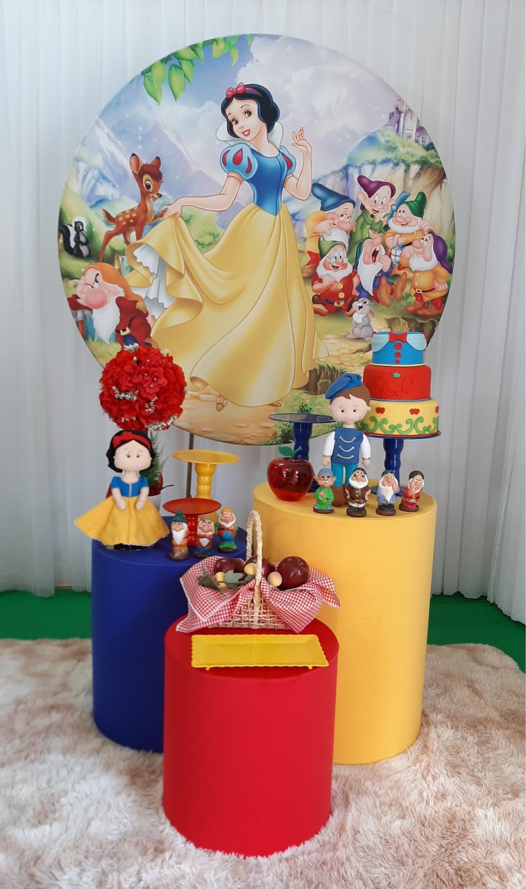 Princesa Branca de Neve - Três Marias Festas