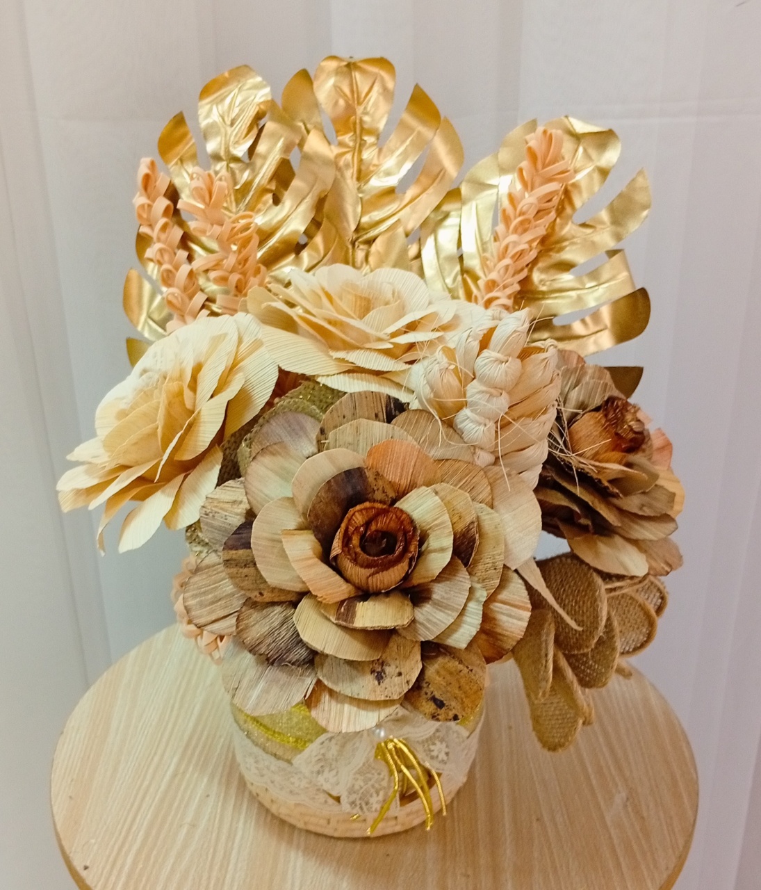 Arranjo Flores Palha Mod1 - Três Marias Festas