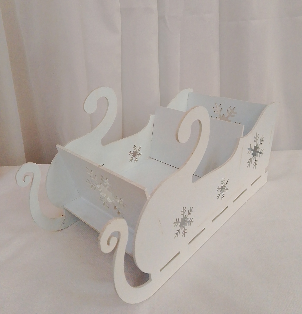 Trenó da Frozen Branco - Três Marias Festas