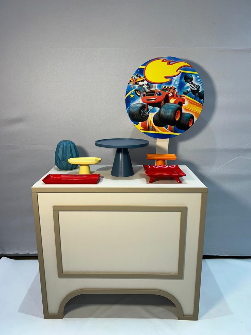 Hot Wheels - MAMÃE DECORA KIT PEGUE E MONTE 