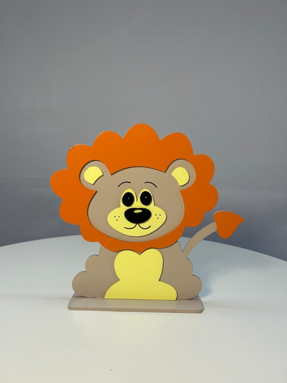 Display Leão - MAMÃE DECORA KIT PEGUE E MONTE 