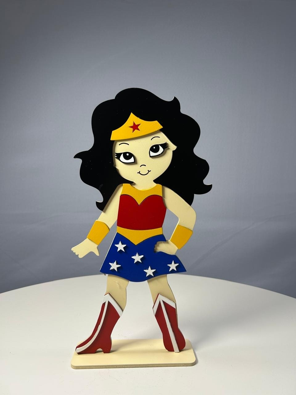 Display Mulher Maravilha  - MAMÃE DECORA KIT PEGUE E MONTE 