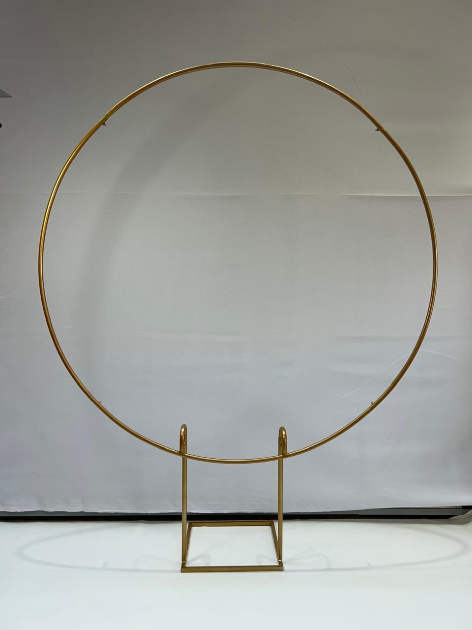 Arco Romano Desmontável Dourado - MAMÃE DECORA KIT PEGUE E MONTE 