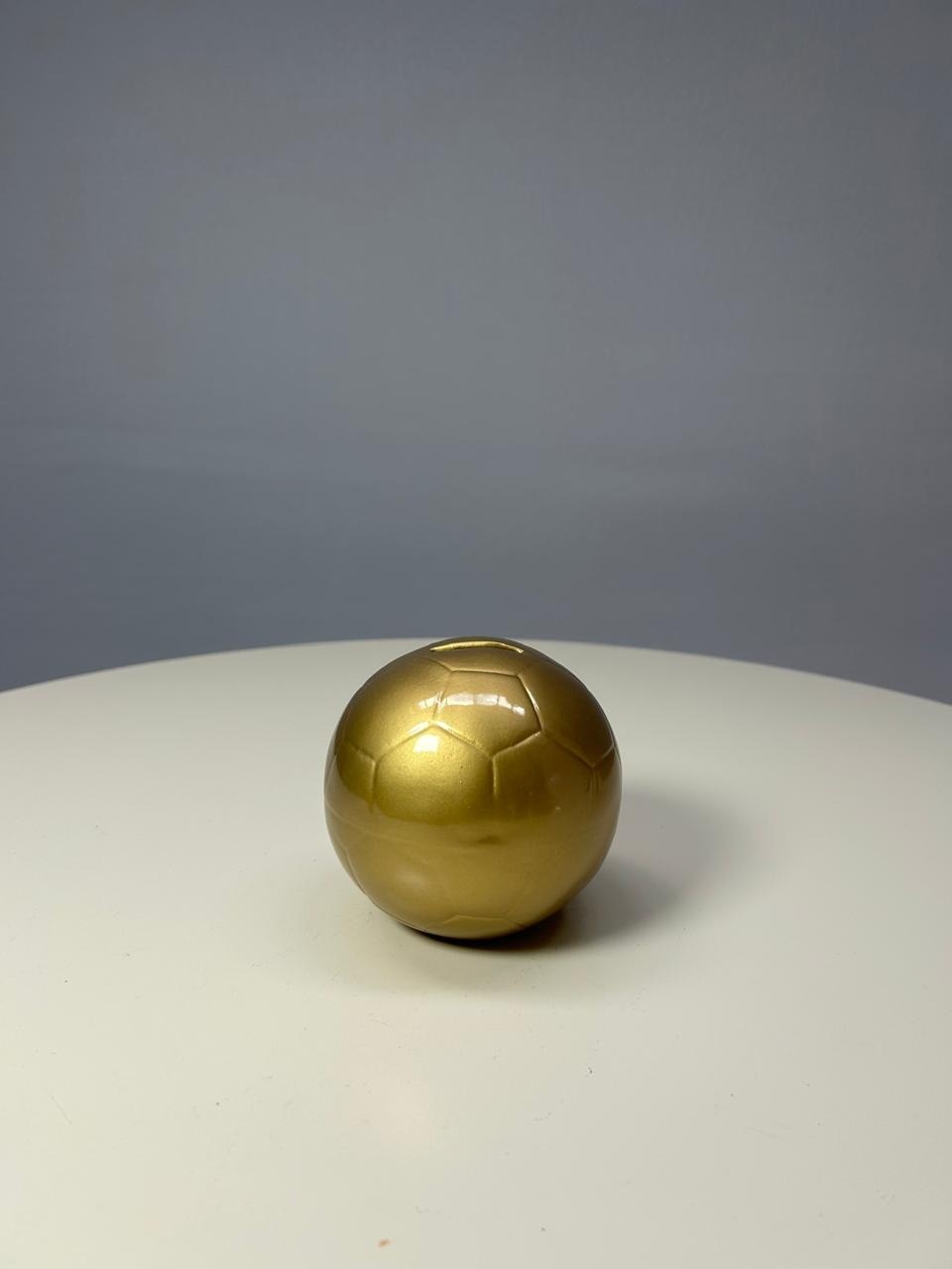 Bola Futebol Dourada  - MAMÃE DECORA KIT PEGUE E MONTE 
