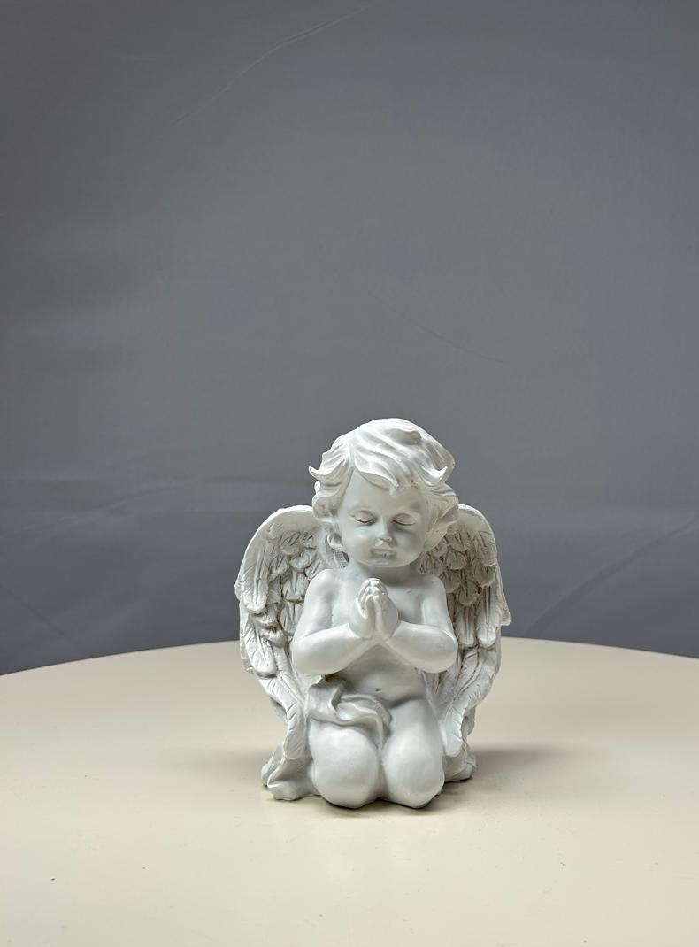 Anjo Rezando  - MAMÃE DECORA KIT PEGUE E MONTE 