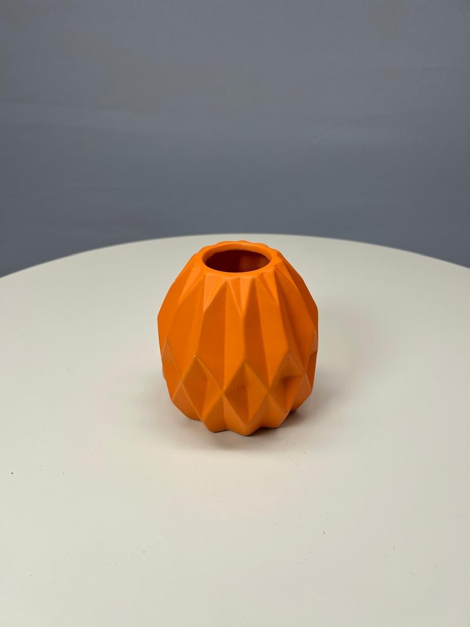 Vaso Laranja M - MAMÃE DECORA KIT PEGUE E MONTE 