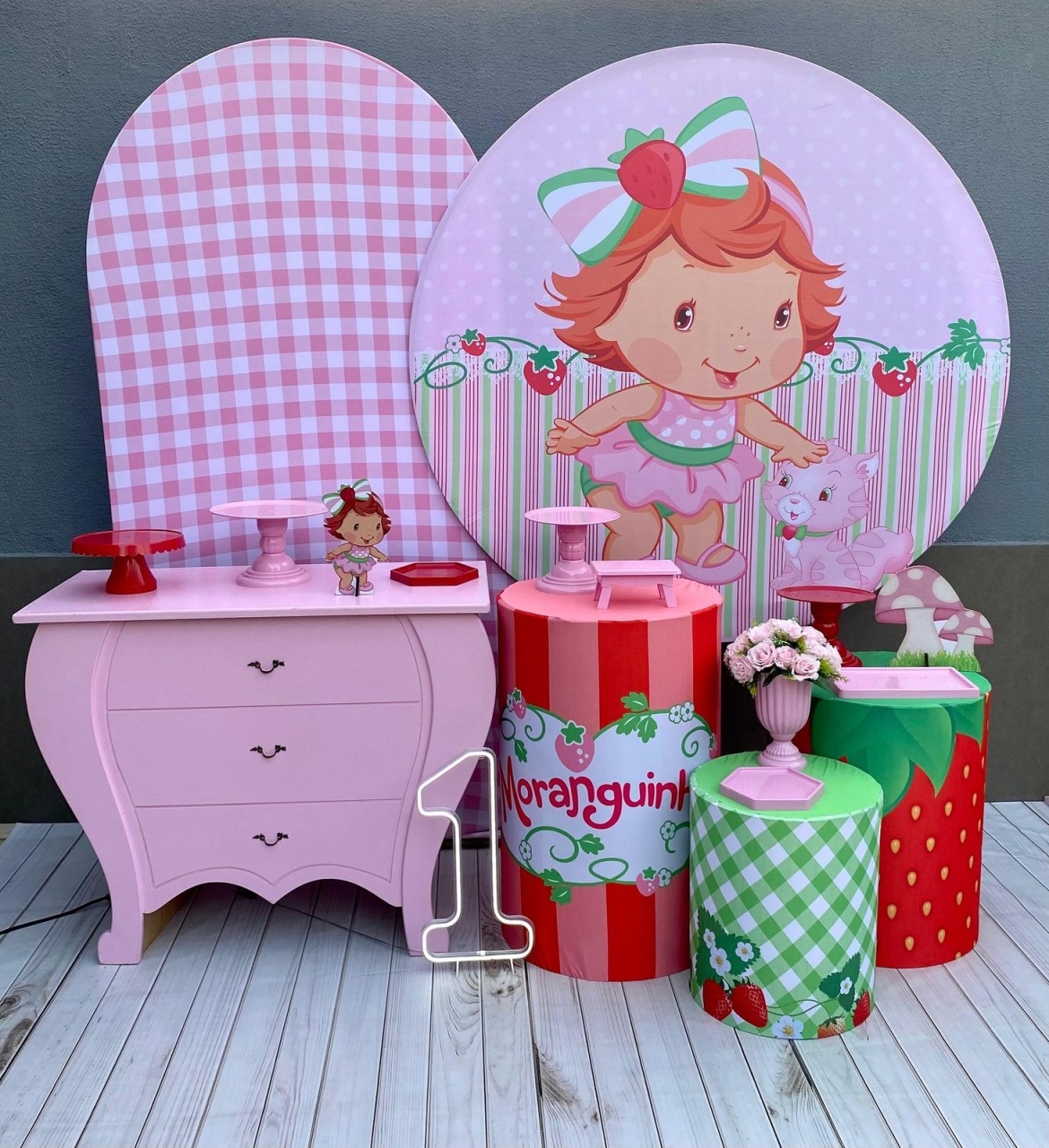 Kit Luxo Moranguinho Baby (Tapete Não Incluso) Com A Led Inclusa - encantopegueemonte