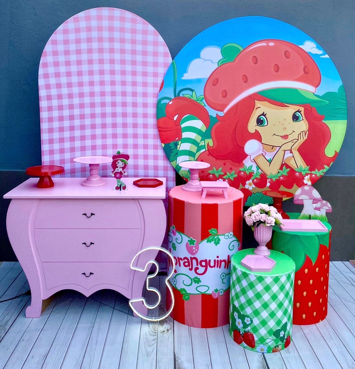 Kit Luxo Moranguinho 3 (Tapete Não Incluso) Com A Led Inclusa 320,00 - encantopegueemonte