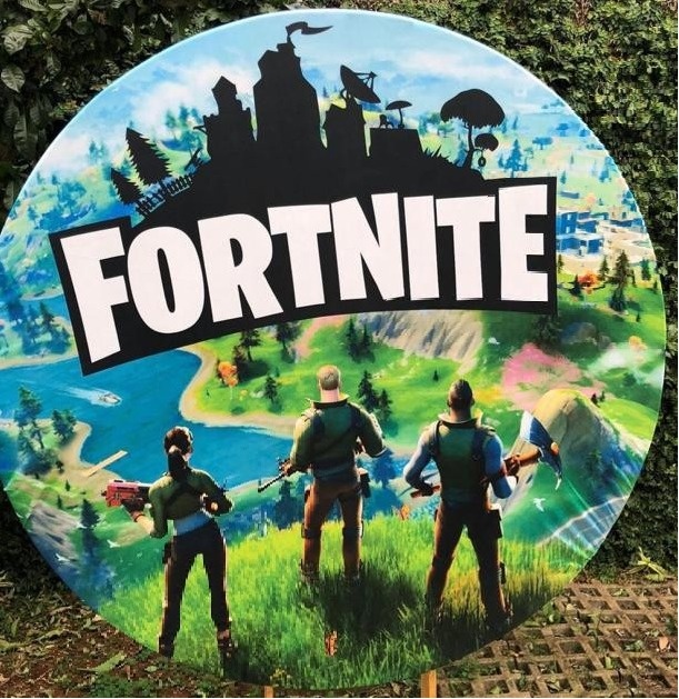 Fortnite Salve O Mundo Painel Redondo 150Cm - FOCUSEVENTOSJATAI