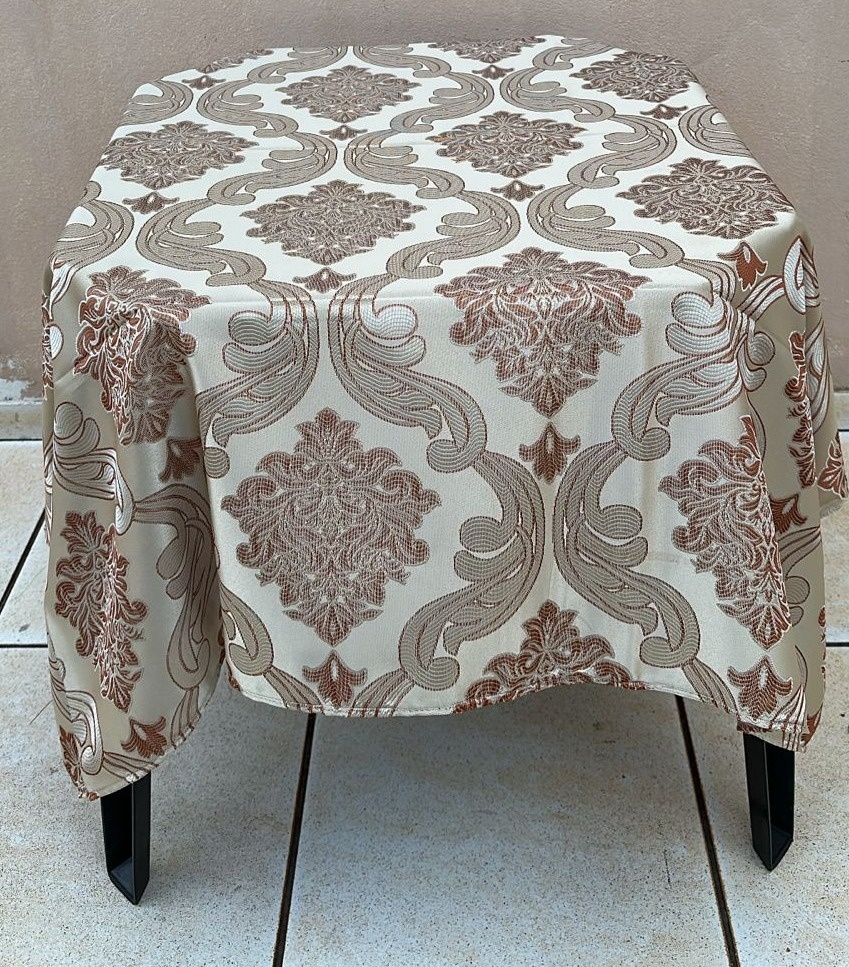 Forro Quadrado Bege Arabesco Cobre Cetim Adamascado 140X140Cm - FOCUSEVENTOSJATAI