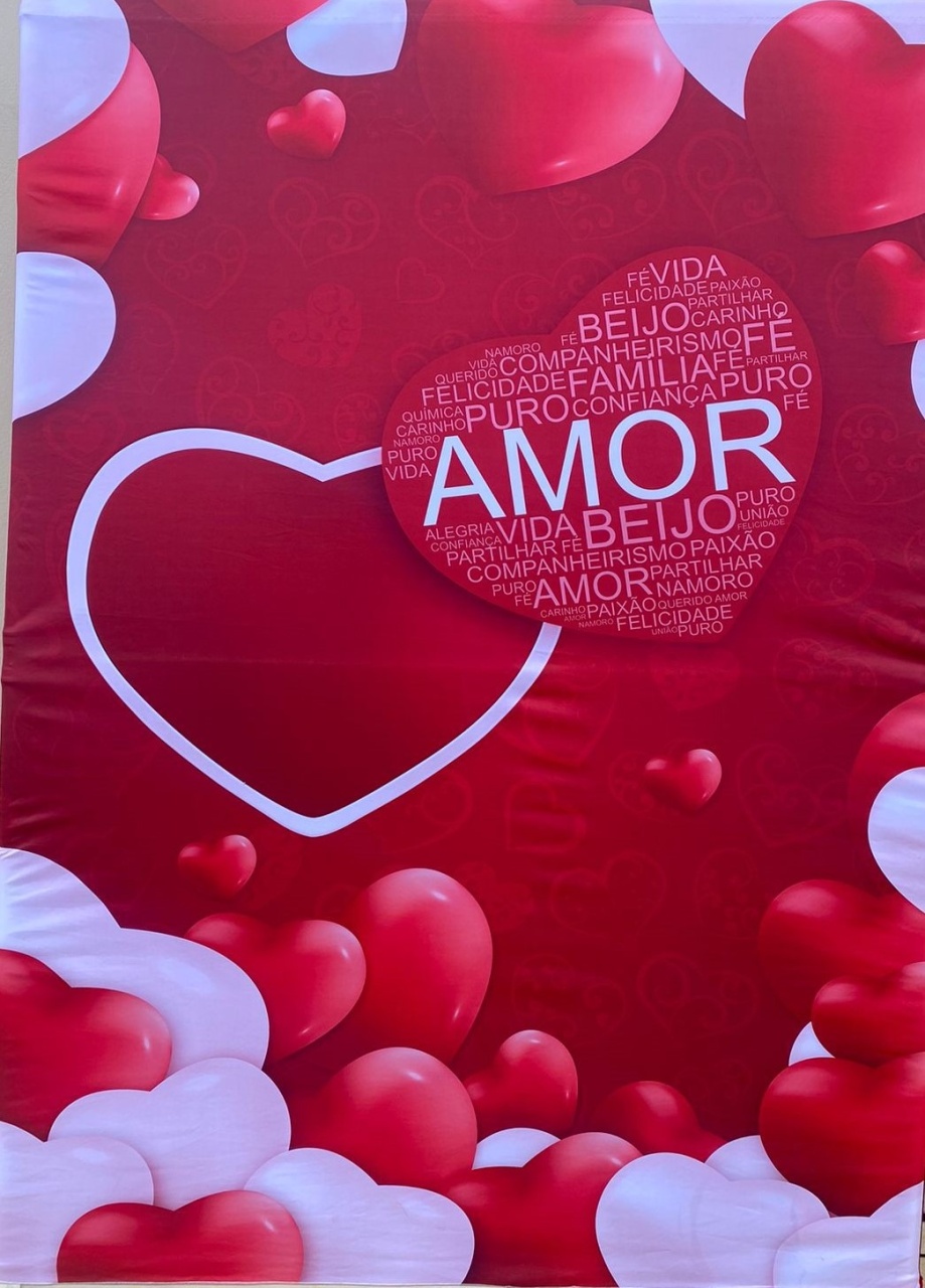 Namorados Coração Branco Vermelho Fundo Vermelho Painel Retangular 220X150Cm - FOCUSEVENTOSJATAI