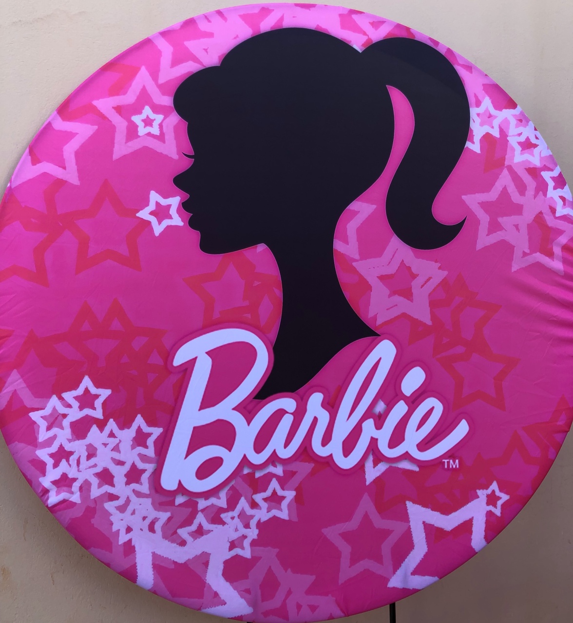 Barbie Moldura Preta Painel Redondo 150Cms - FOCUSEVENTOSJATAI