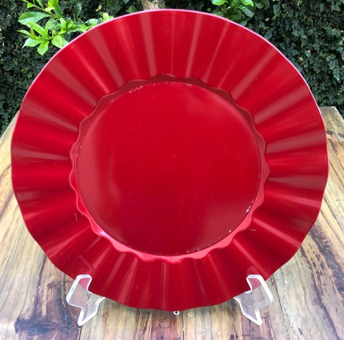 Sousplat Vermelho Plissado Mimo Redondo 33Cm - FOCUSEVENTOSJATAI