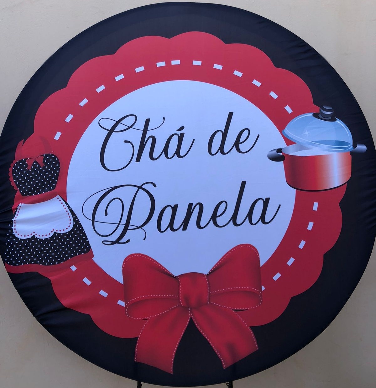 Chá de Panela Preto Laço Vermelho Painel Redondo 150Cm - FOCUSEVENTOSJATAI