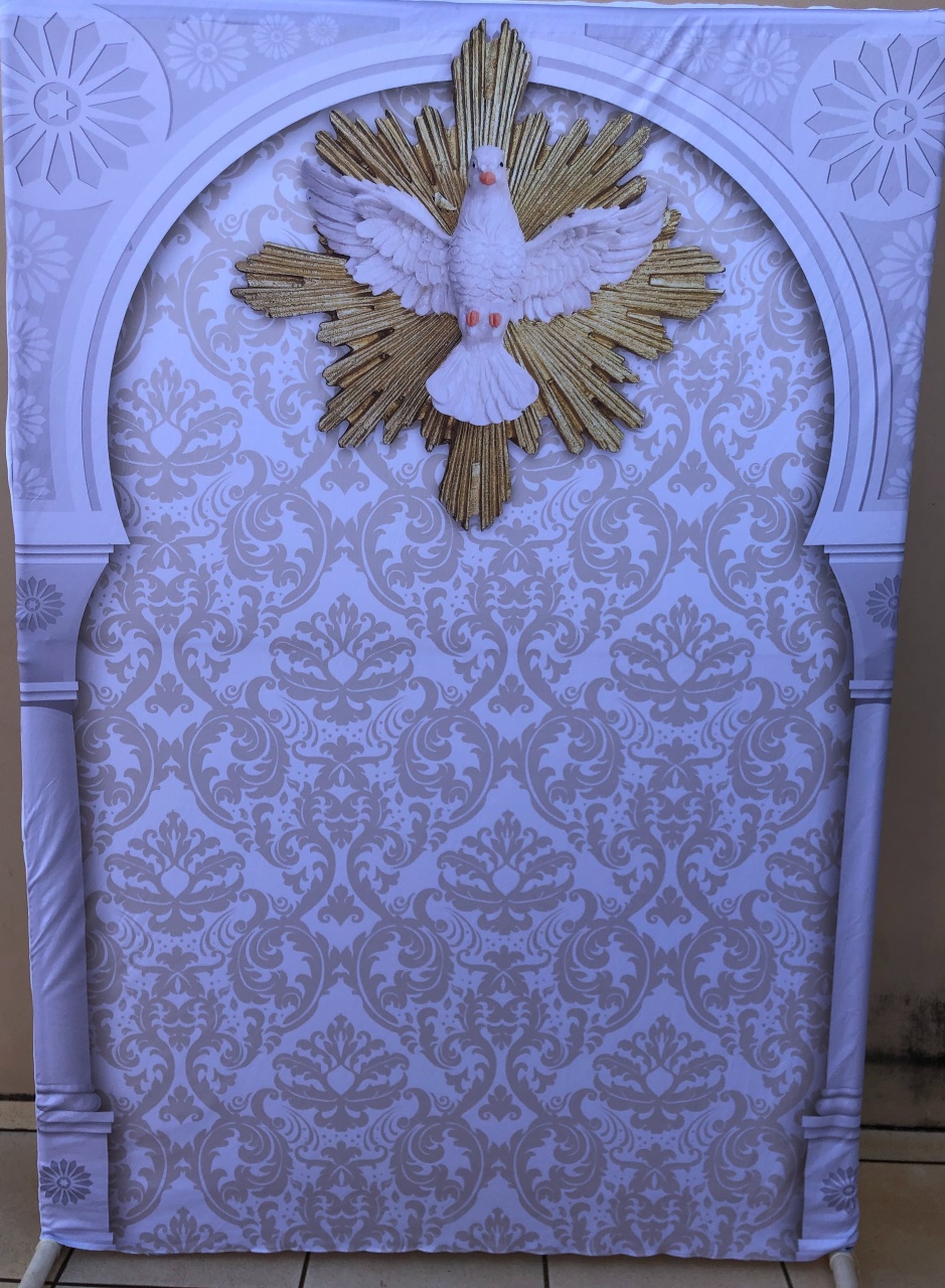 Batizado Parede Arabesco Dourado Painel Retangular 220X150Cm - FOCUSEVENTOSJATAI