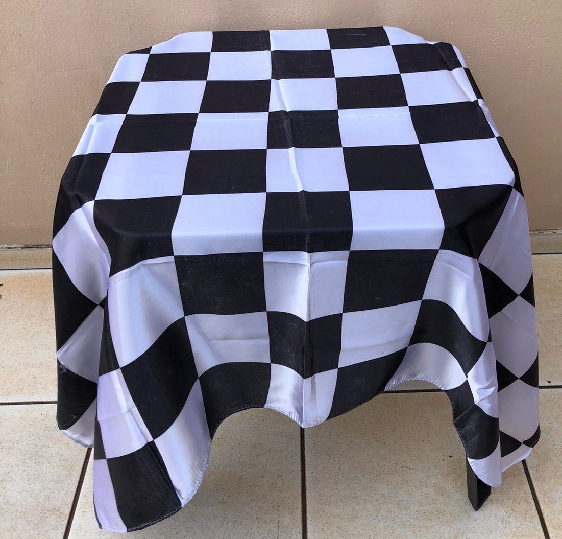 Forro Quadrado Formula 1 Preto E Branco 140X140Cm - FOCUSEVENTOSJATAI