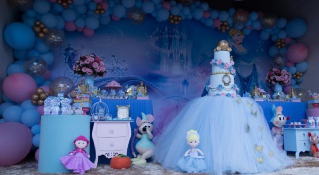 Cinderela 3D Princesa Castelo E Carruagem Painel Retangular 600X300Cm - FOCUSEVENTOSJATAI