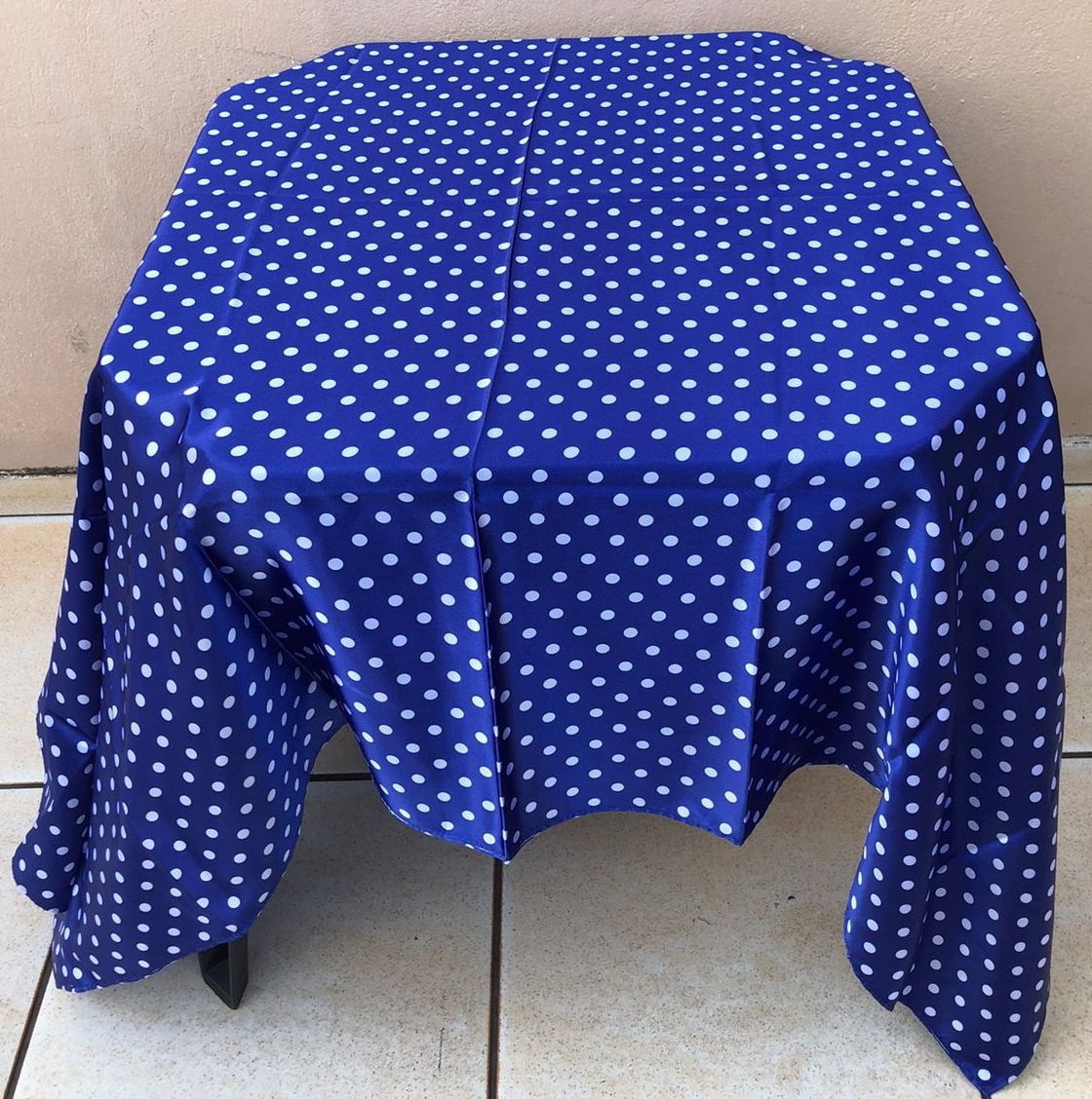 Forro Quadrado Bolado Azul Bolas Branca Pintadinha 140X140Cm - FOCUSEVENTOSJATAI