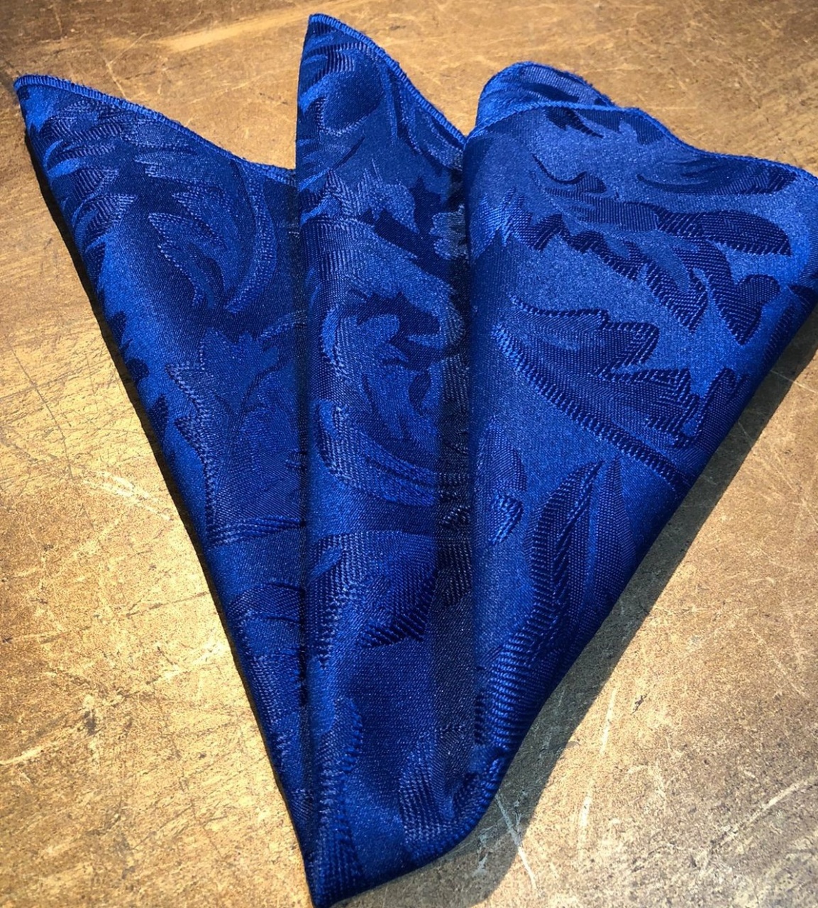 Guardanapo Azul Royal Folhas Adamascado - FOCUSEVENTOSJATAI