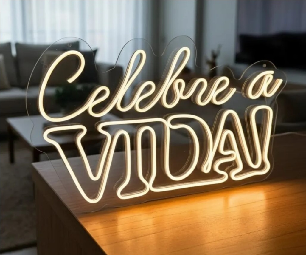 Led Celebre A Vida! Branco Quente 50X30Cm - FOCUSEVENTOSJATAI