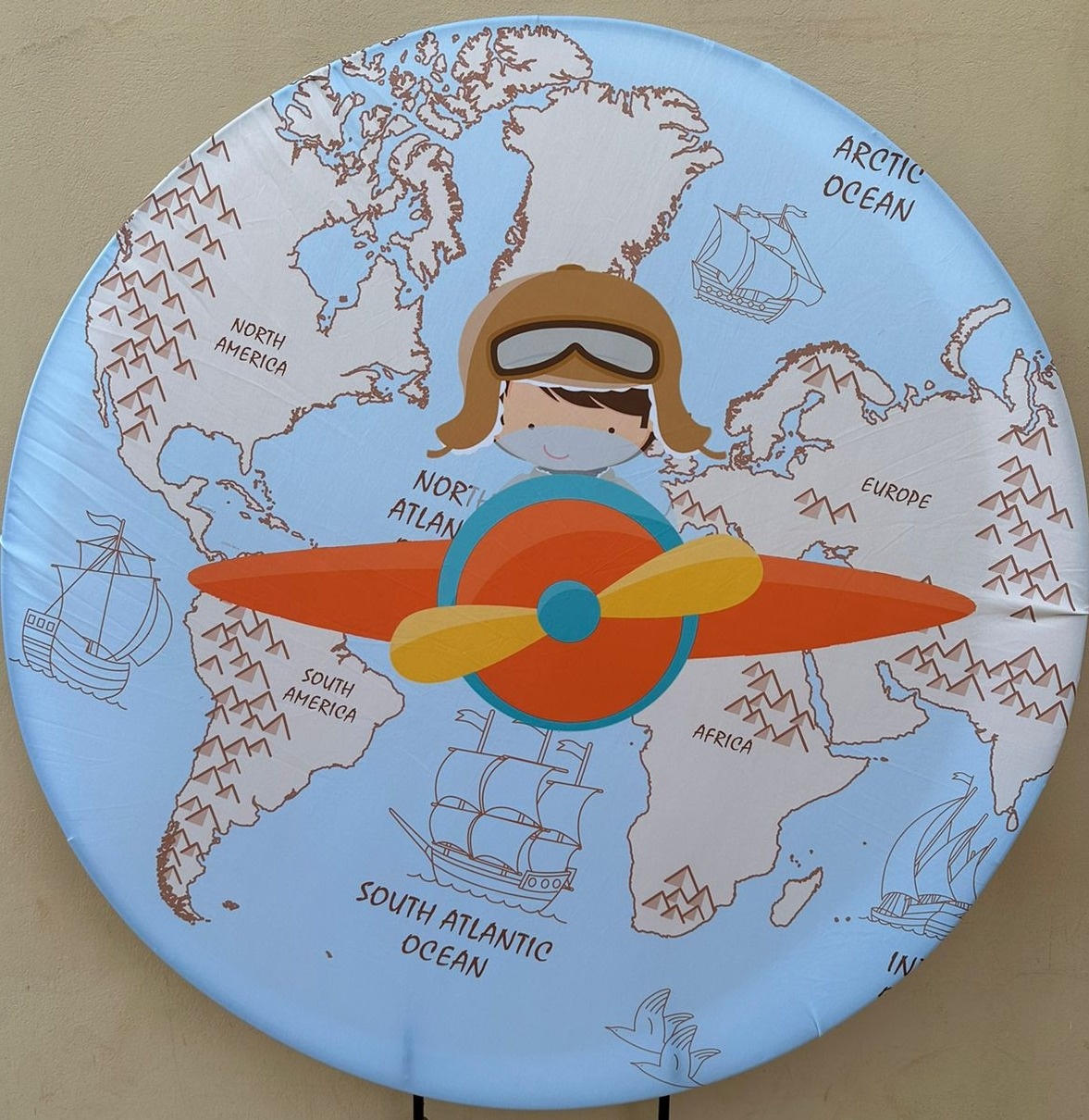 Aviador Menino Avião Laranja Painel Redondo 150Cms - FOCUSEVENTOSJATAI