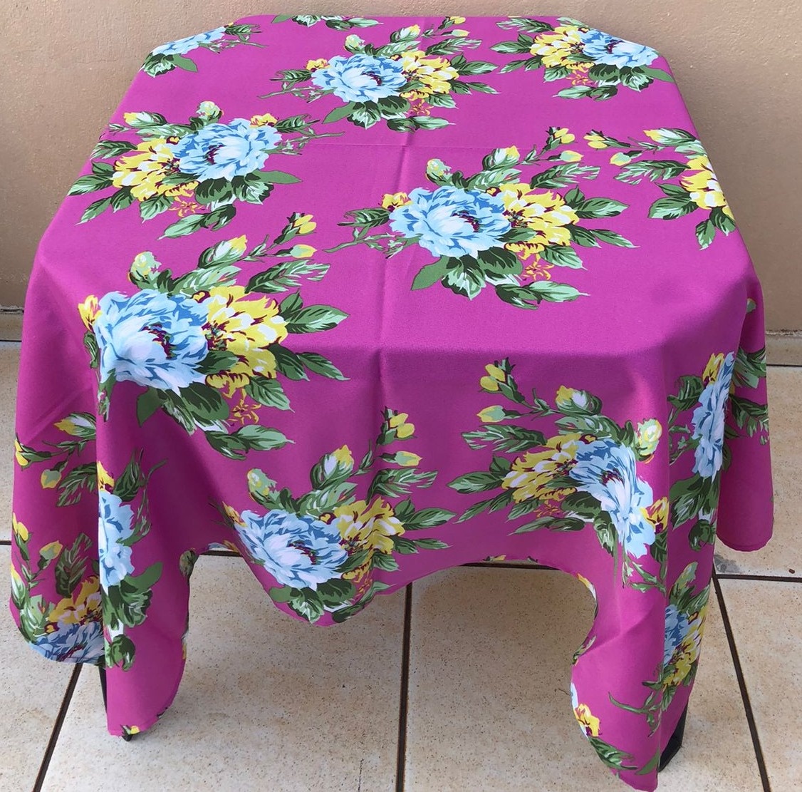 Forro Quadrado Floral Rosa Pink Oxford 140X140Cm - FOCUSEVENTOSJATAI