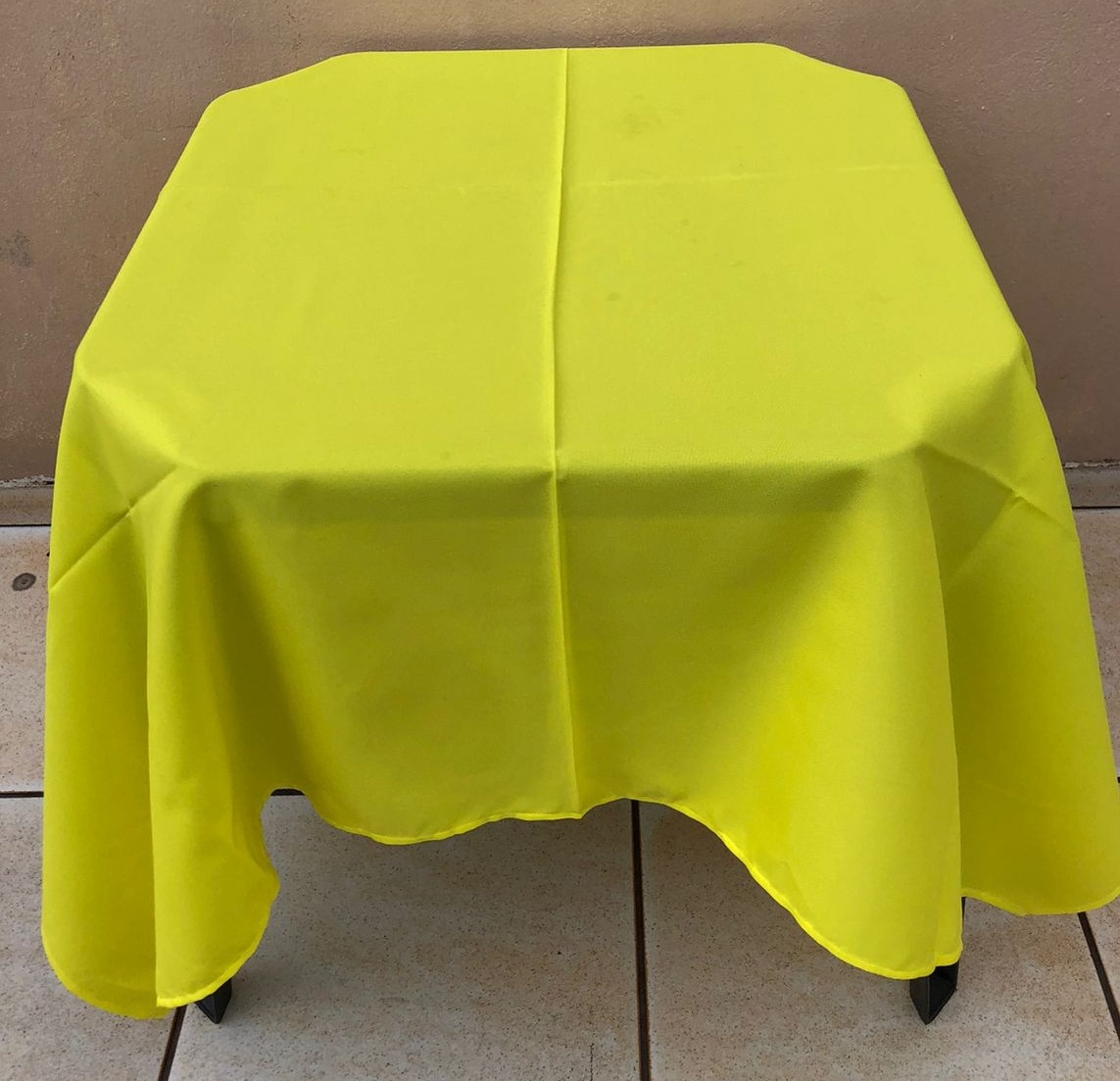 Forro Quadrado Amarelo Vivo Oxford 140X140Cm - FOCUSEVENTOSJATAI