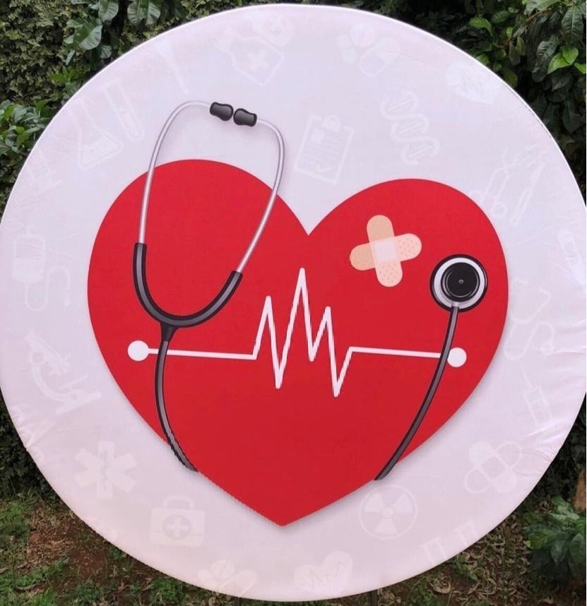 Profissão Enfermagem Coração Vermelho Painel Redondo 150Cm - FOCUSEVENTOSJATAI