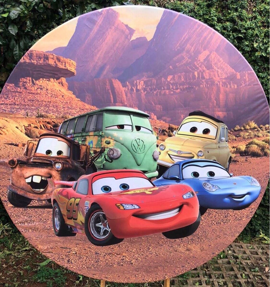 Carros Disney Deserto Painel Redondo 150Cm - FOCUSEVENTOSJATAI