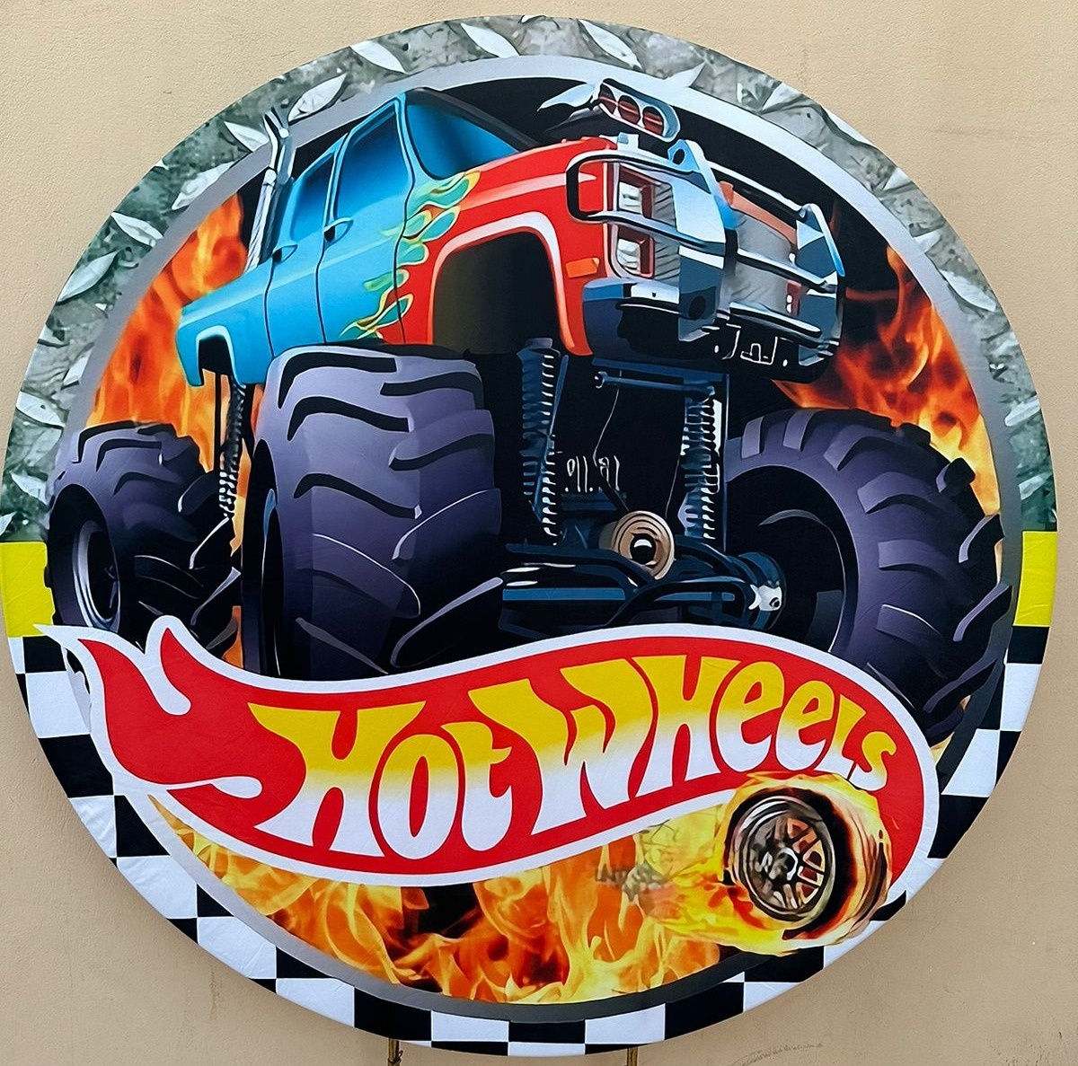 Hot Wheels 01 Monster Trucks Painel Redondo 150Cm - FOCUSEVENTOSJATAI
