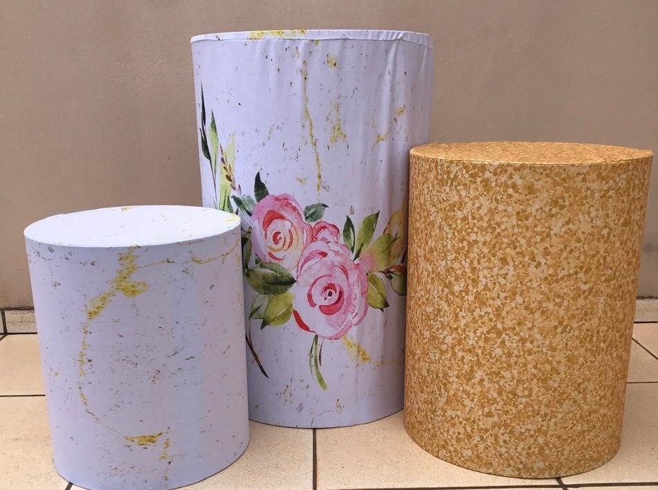 15 Anos Floral Rosa Glitter Dourado - Cilindro Redondo Pmg - FOCUSEVENTOSJATAI
