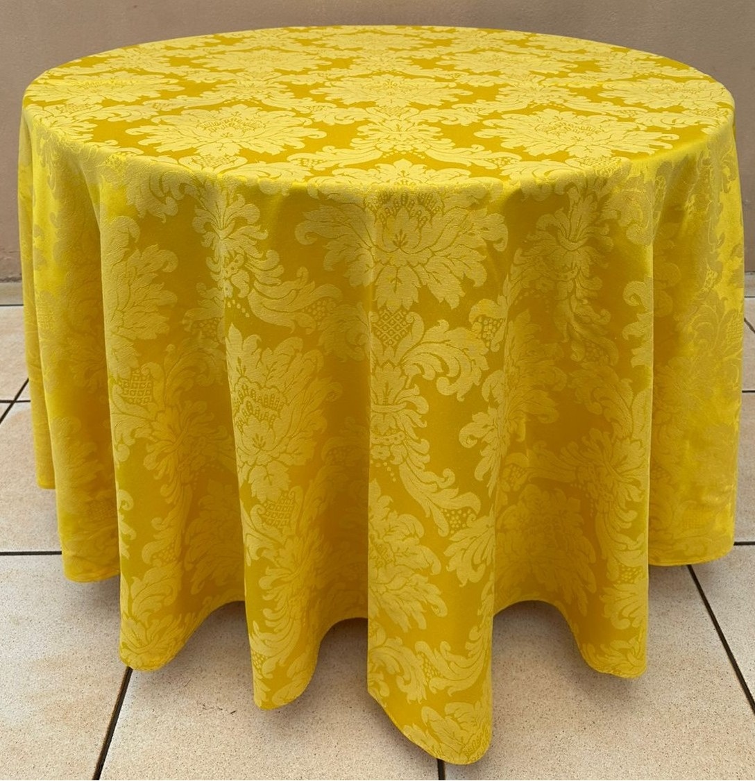 Forro Redondo Amarelo Medalhão Jacquard Tp06 - FOCUSEVENTOSJATAI