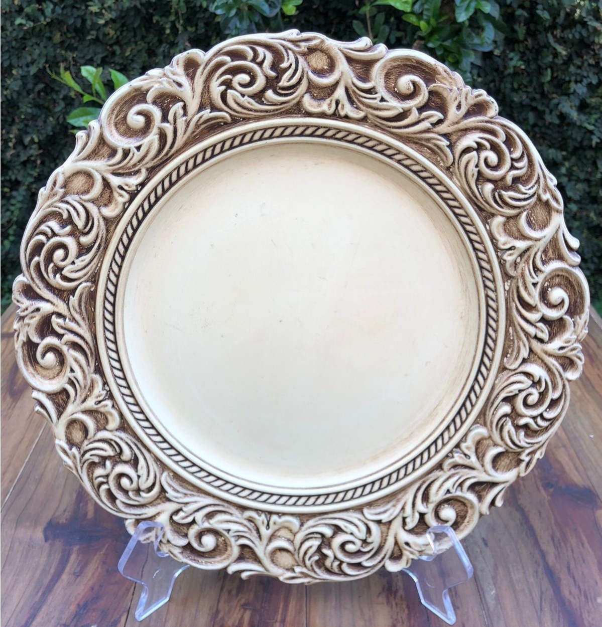 Sousplat Creme Marron Imperial Arabesco Redondo 35Cm - FOCUSEVENTOSJATAI