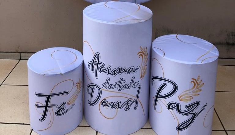 Ano Novo Branco Acima de Tudo Deus  Cilindro Redondo Pmg - FOCUSEVENTOSJATAI