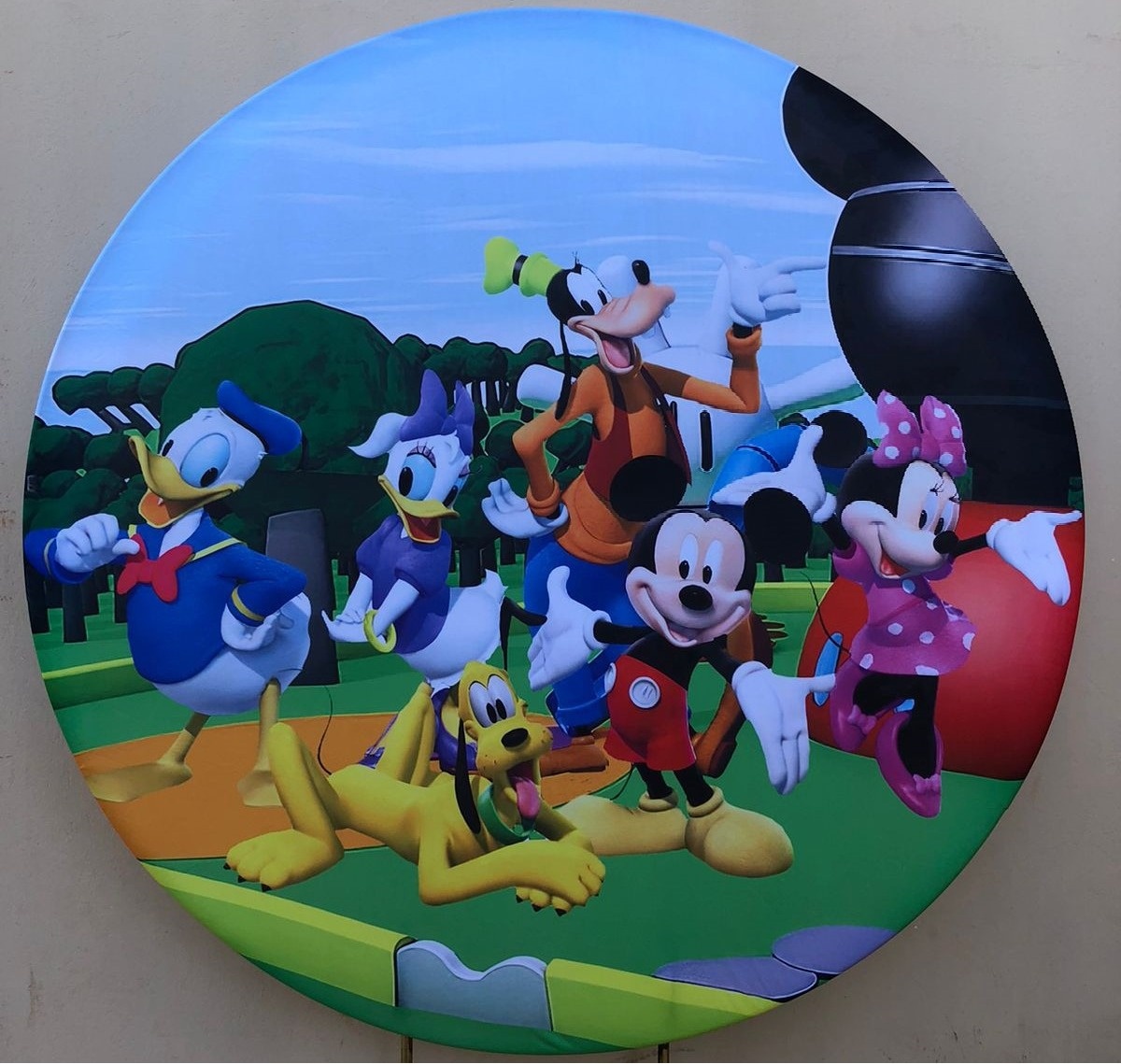 Mickey Turma Disney No Parque Painel Redondo 150Cm - FOCUSEVENTOSJATAI