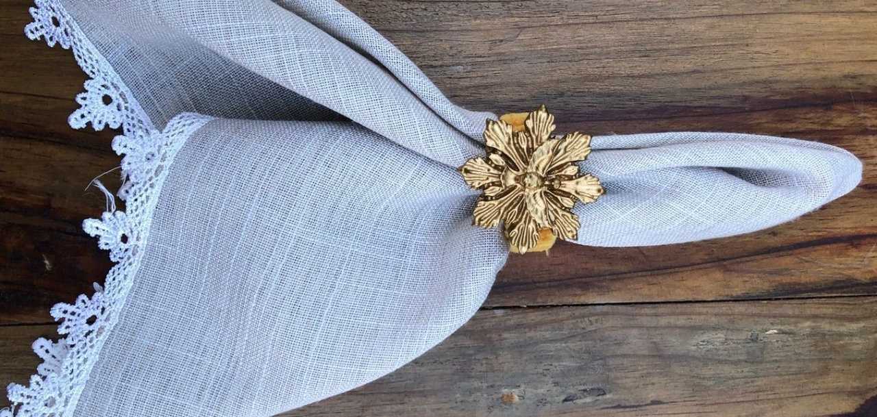 Porta Guardanapo Batizado Dourado - FOCUSEVENTOSJATAI