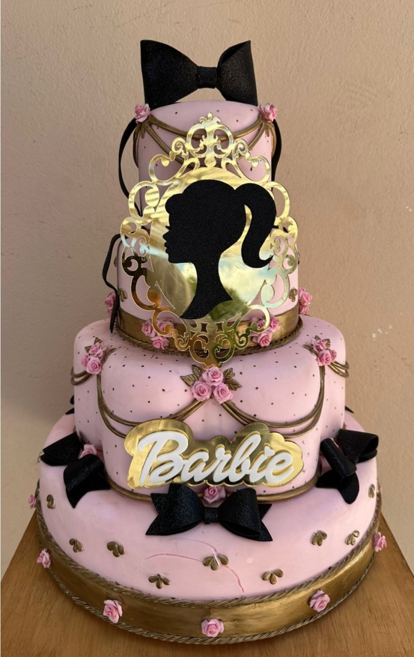 Maquete Barbie Rosa Laço Preto 01 - FOCUSEVENTOSJATAI