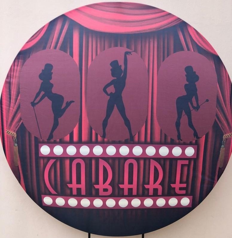 Cabaré Placa Luminosa E Tijolinho Painel Redondo 150Cm - FOCUSEVENTOSJATAI